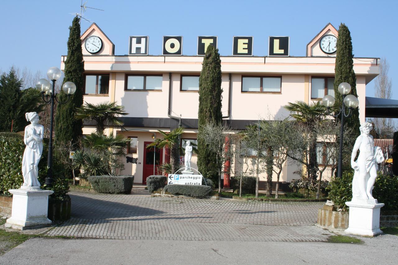 Hotel I Laghetti Polesella Kültér fotó
